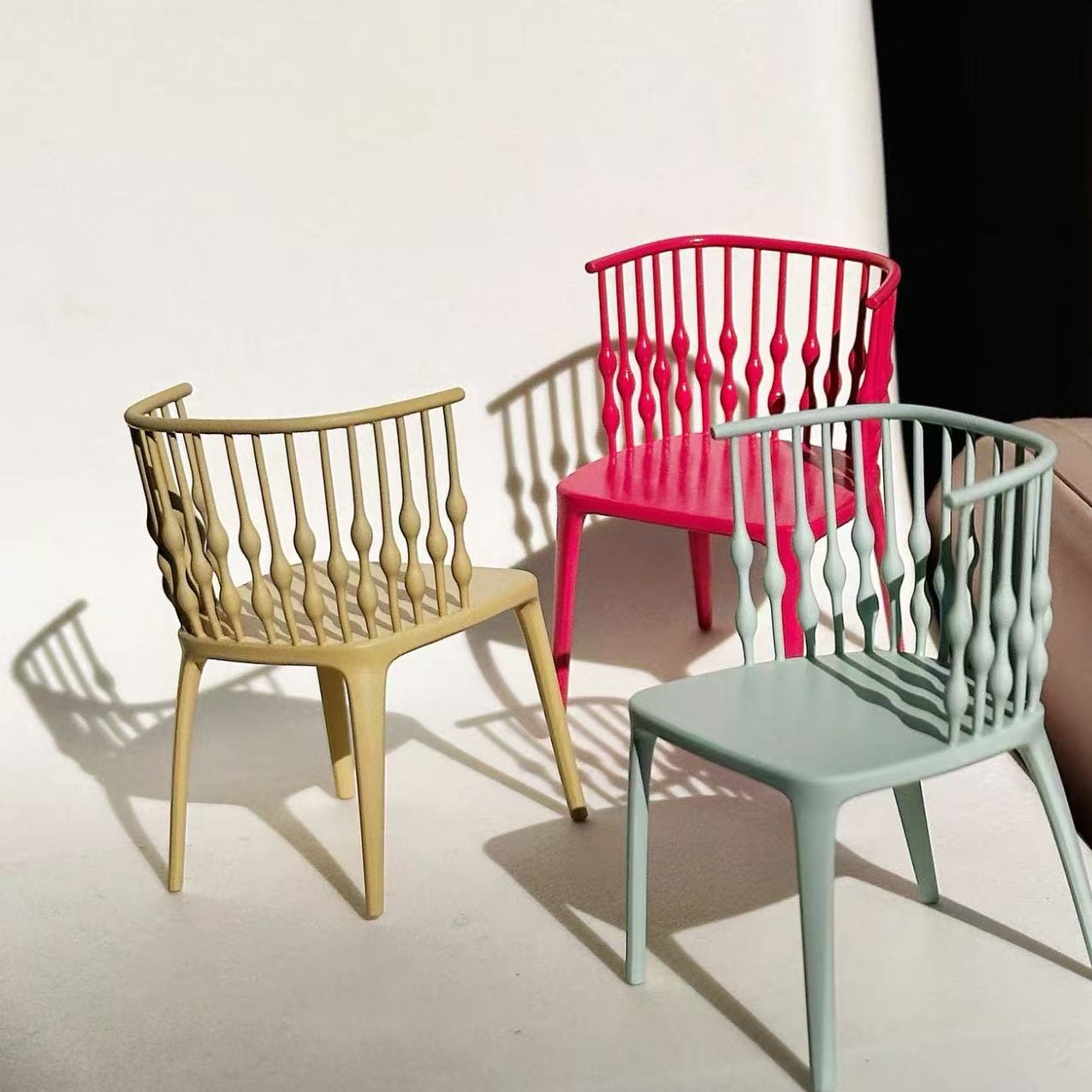Набор винтажных стульев Виндзо – обзор и цена Dollhouse Furniture Set