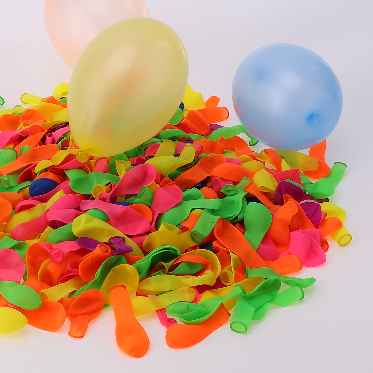 Набор из 1000 водяных шариков  – обзор и цена Water Balloon Set